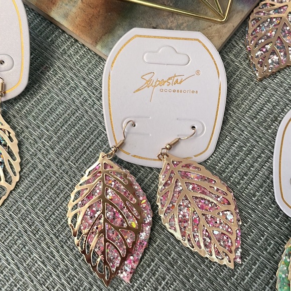 #44 Sparkle Leaf Earrings - Picture 3 of 7